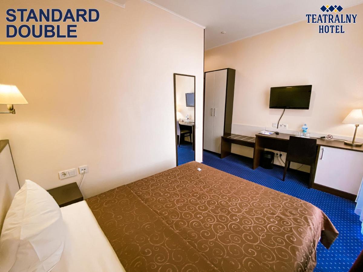 Teatralny Hotel Zaporizhia Bagian luar foto
